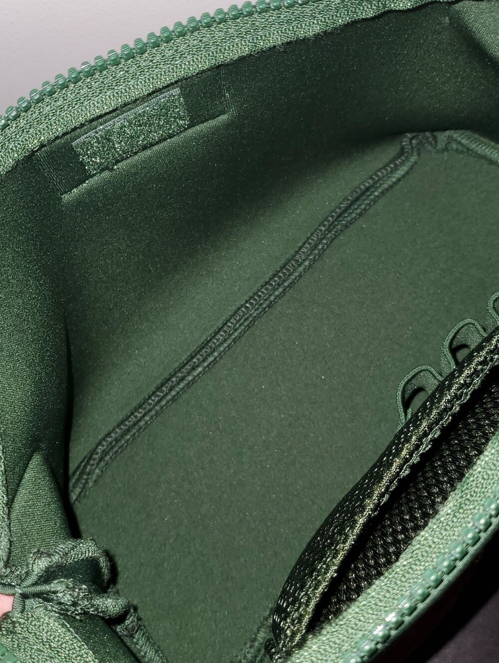 Dagne Dover Hunter Toiletry Bag in Pine, Large - Picture 7 of 9